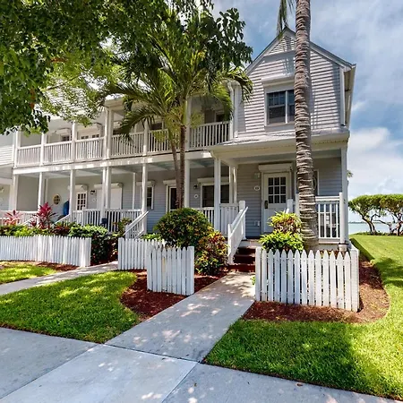 Villa Palm Breeze
